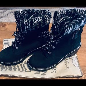 Shelly’s Lace Up Boots. Hard to find. Size 8.